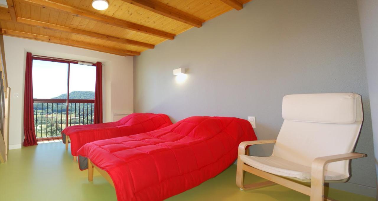 Gite Du Haut Cantal - Appartements Meubles Avec Kitchenette Et Chambres Sans Kitchenette Condat  Εξωτερικό φωτογραφία